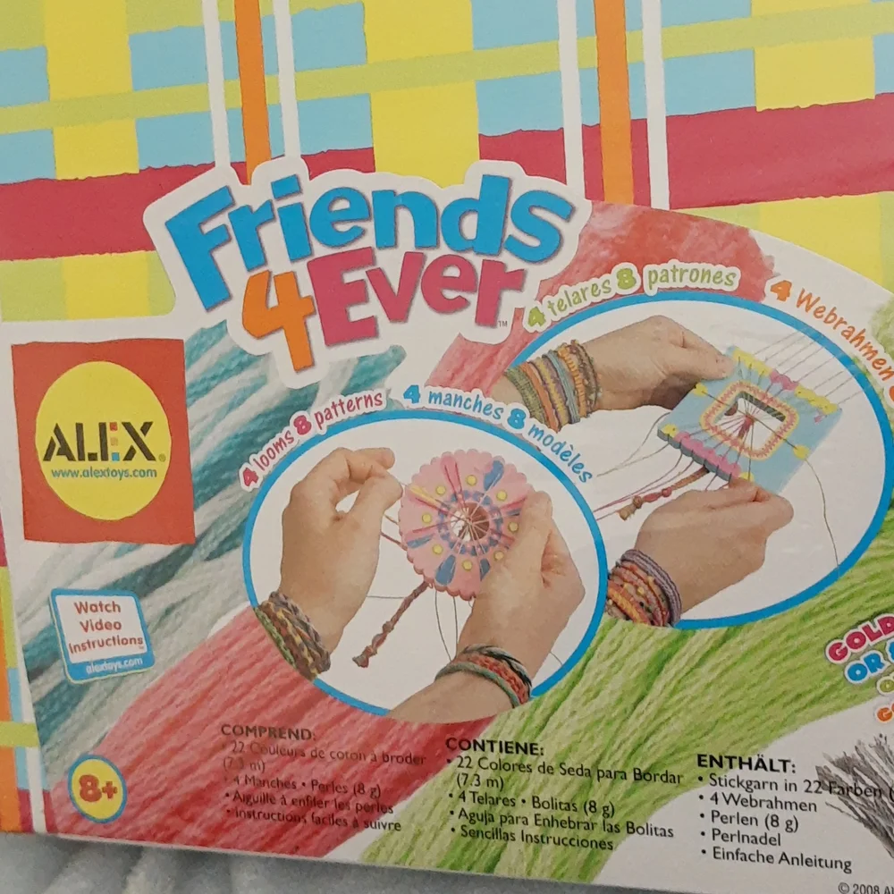 Alex Toys Friends 4 Ever Friendship Bracelet Making Kit, Makes 22 Bracelets NEW
